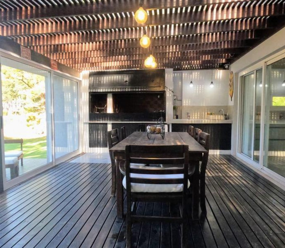 CASA EN VENTA VILLA ROBLES
