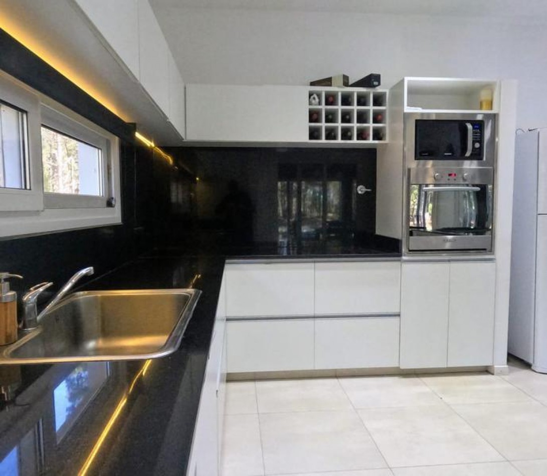 CASA EN VENTA VILLA ROBLES