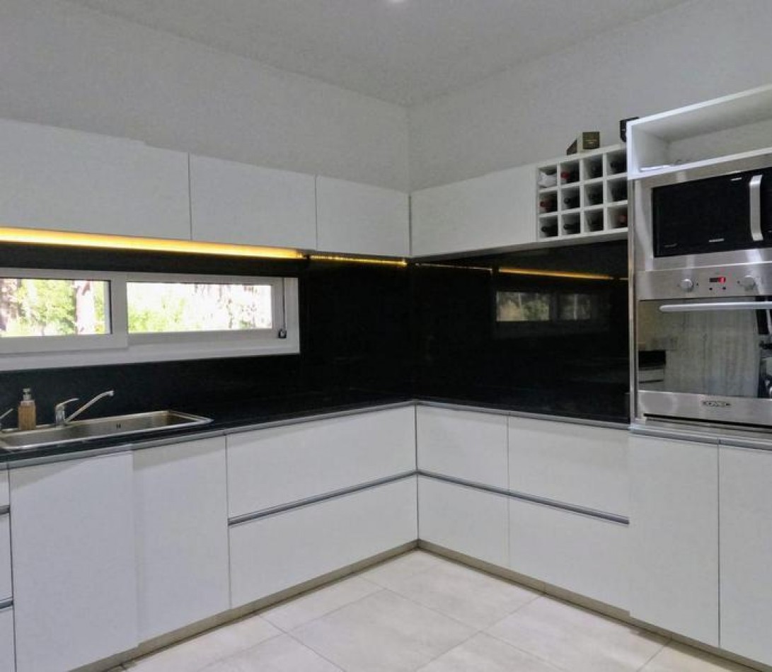 CASA EN VENTA VILLA ROBLES