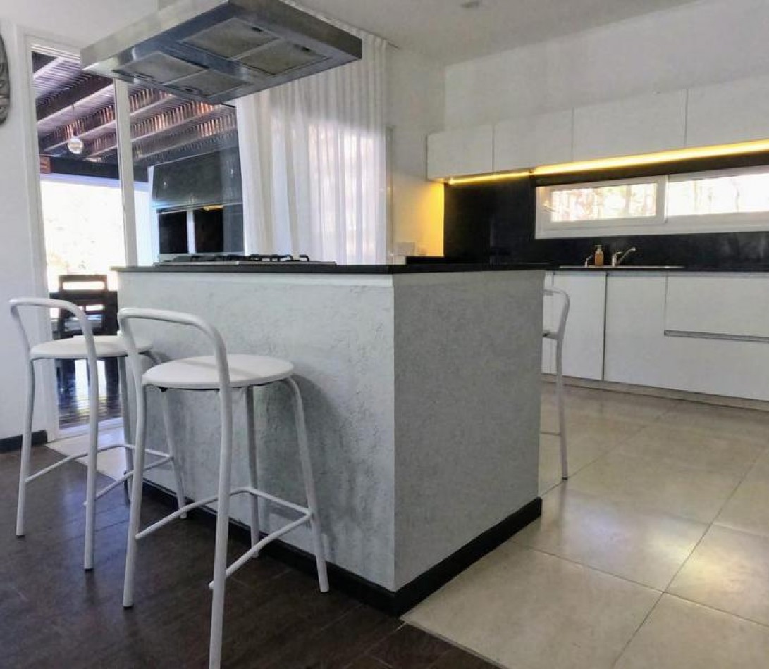 CASA EN VENTA VILLA ROBLES