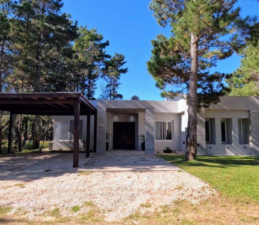 CASA EN VENTA VILLA ROBLES