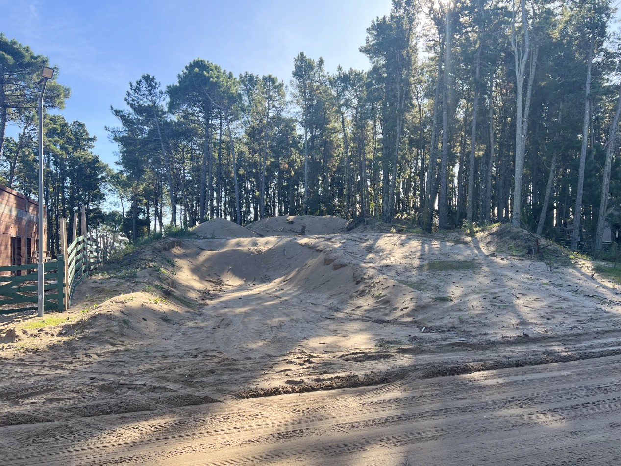 LOTE EN VENTA BARRIO PIONEROS PINAMAR