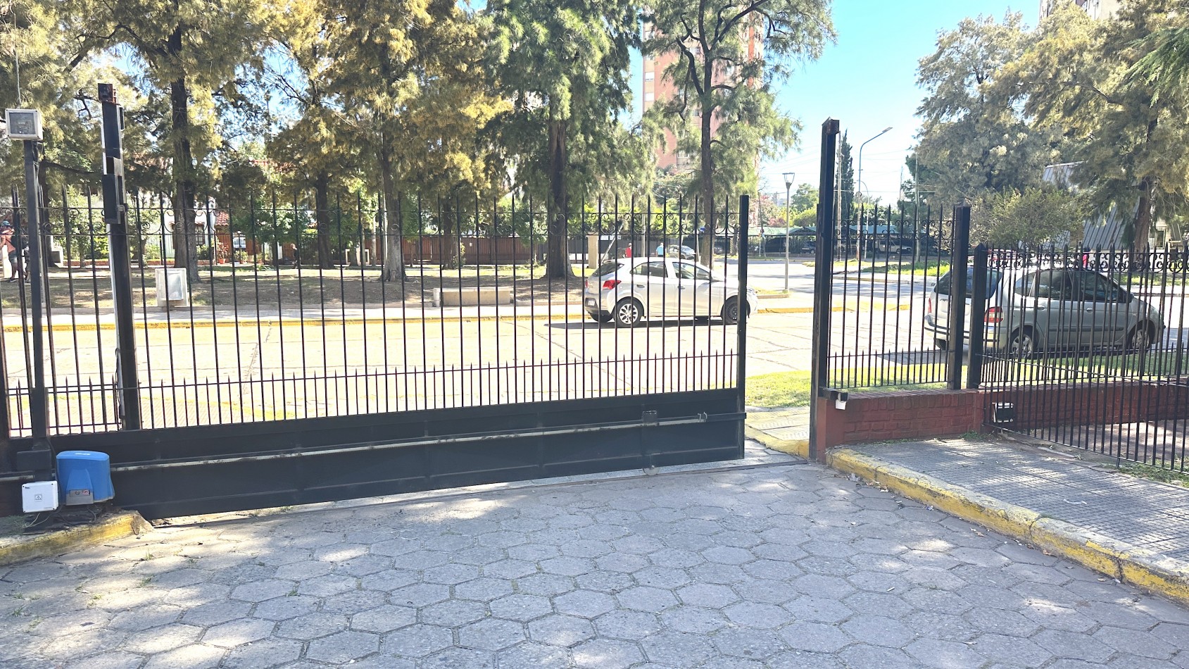 Dto de 3 ambientes a mts de Gral. Paz