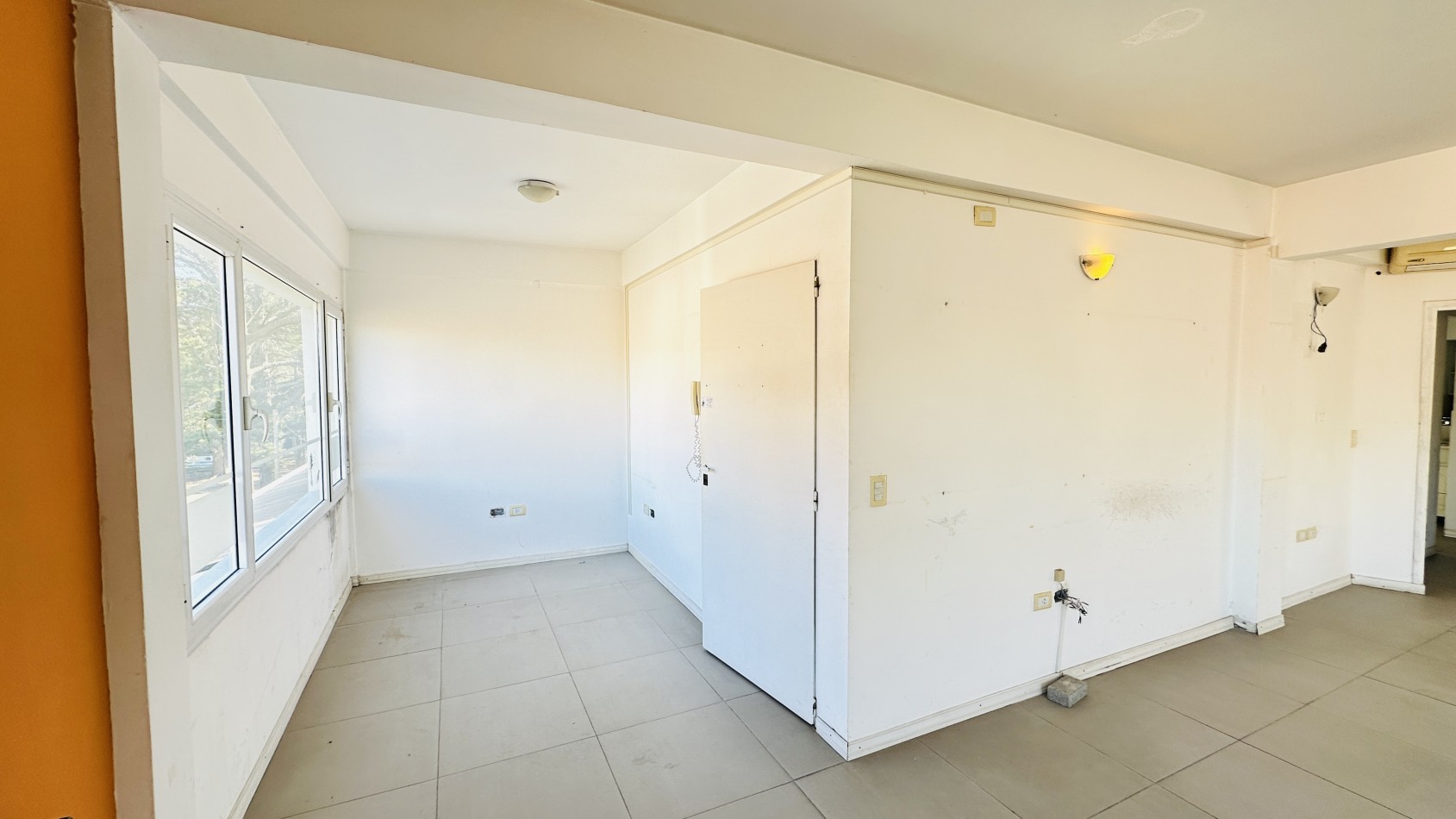 OFICINA EN VENTA PINAMAR CENTRO