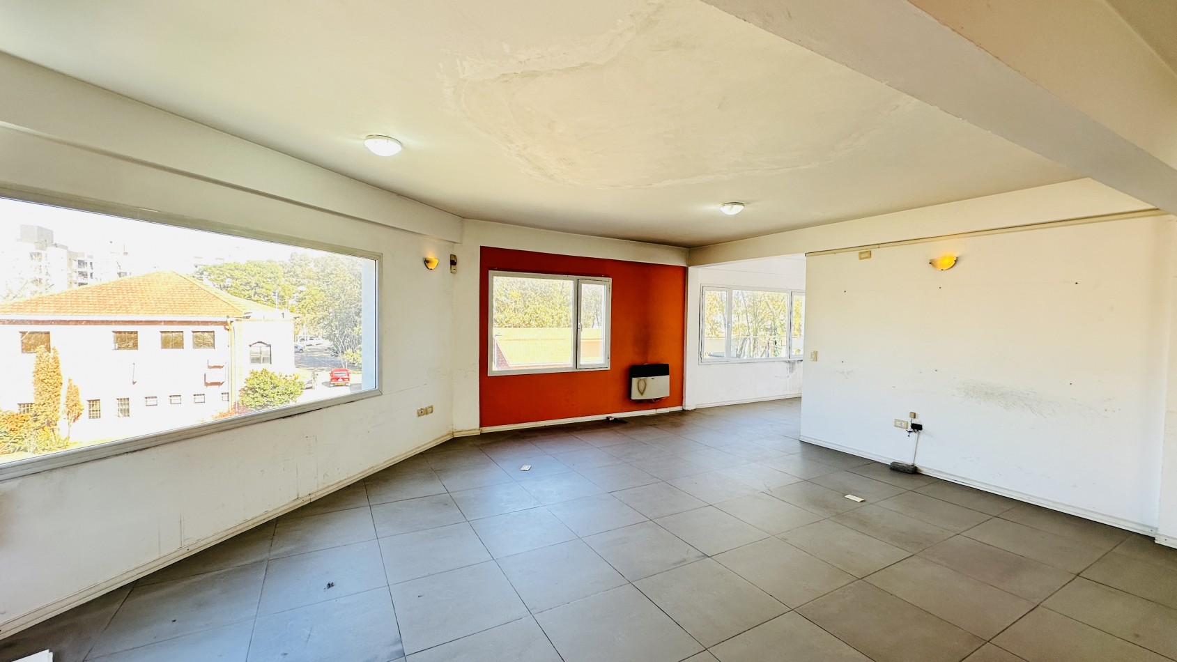 OFICINA EN VENTA PINAMAR CENTRO