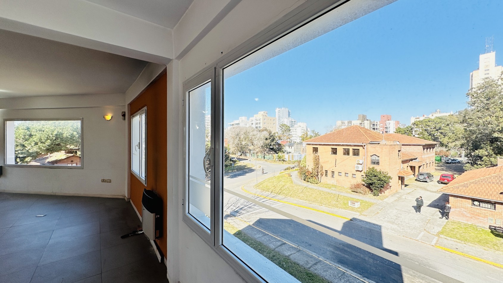 OFICINA EN VENTA PINAMAR CENTRO
