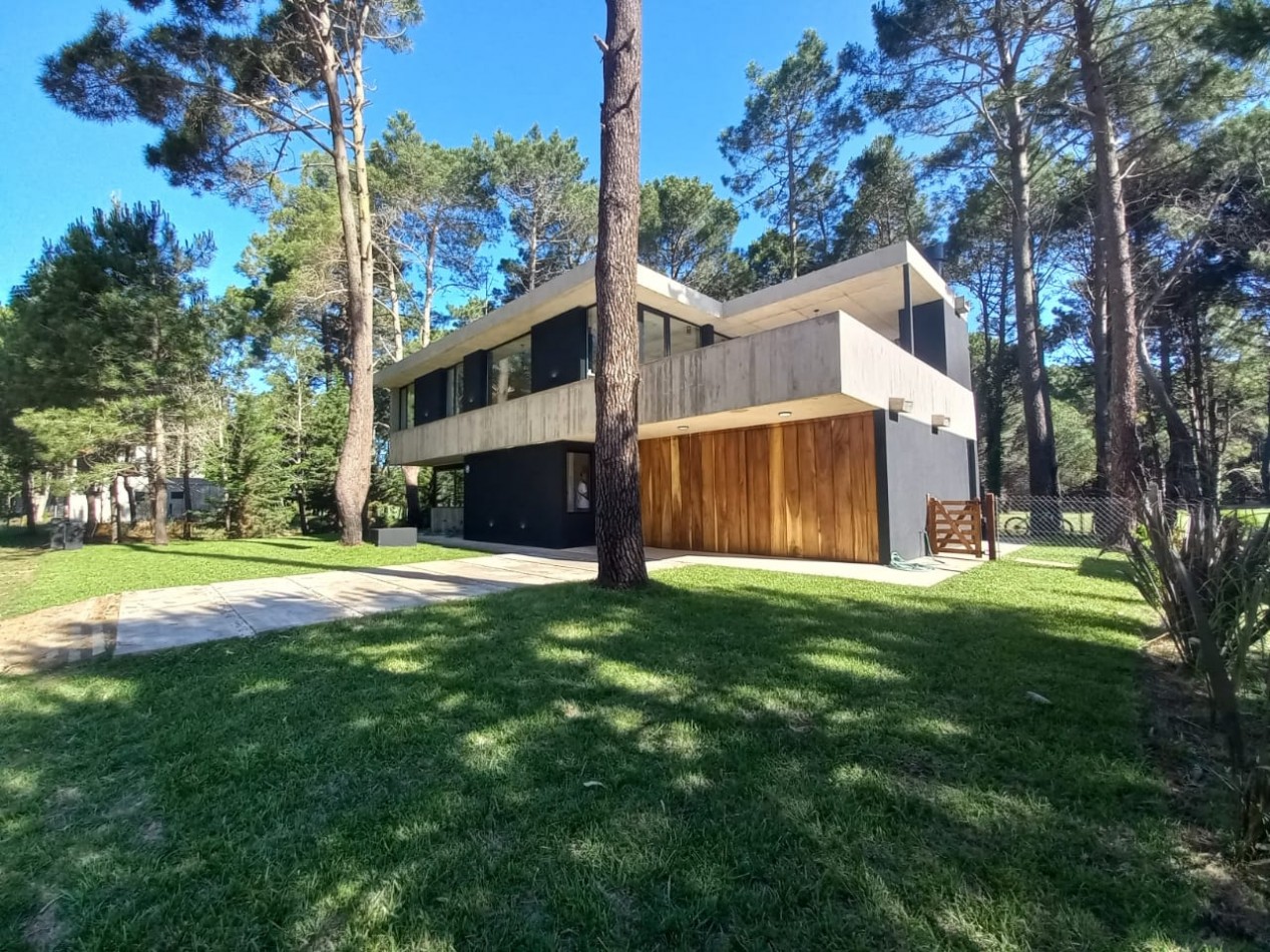 Casa en Pinamar Isla Golf