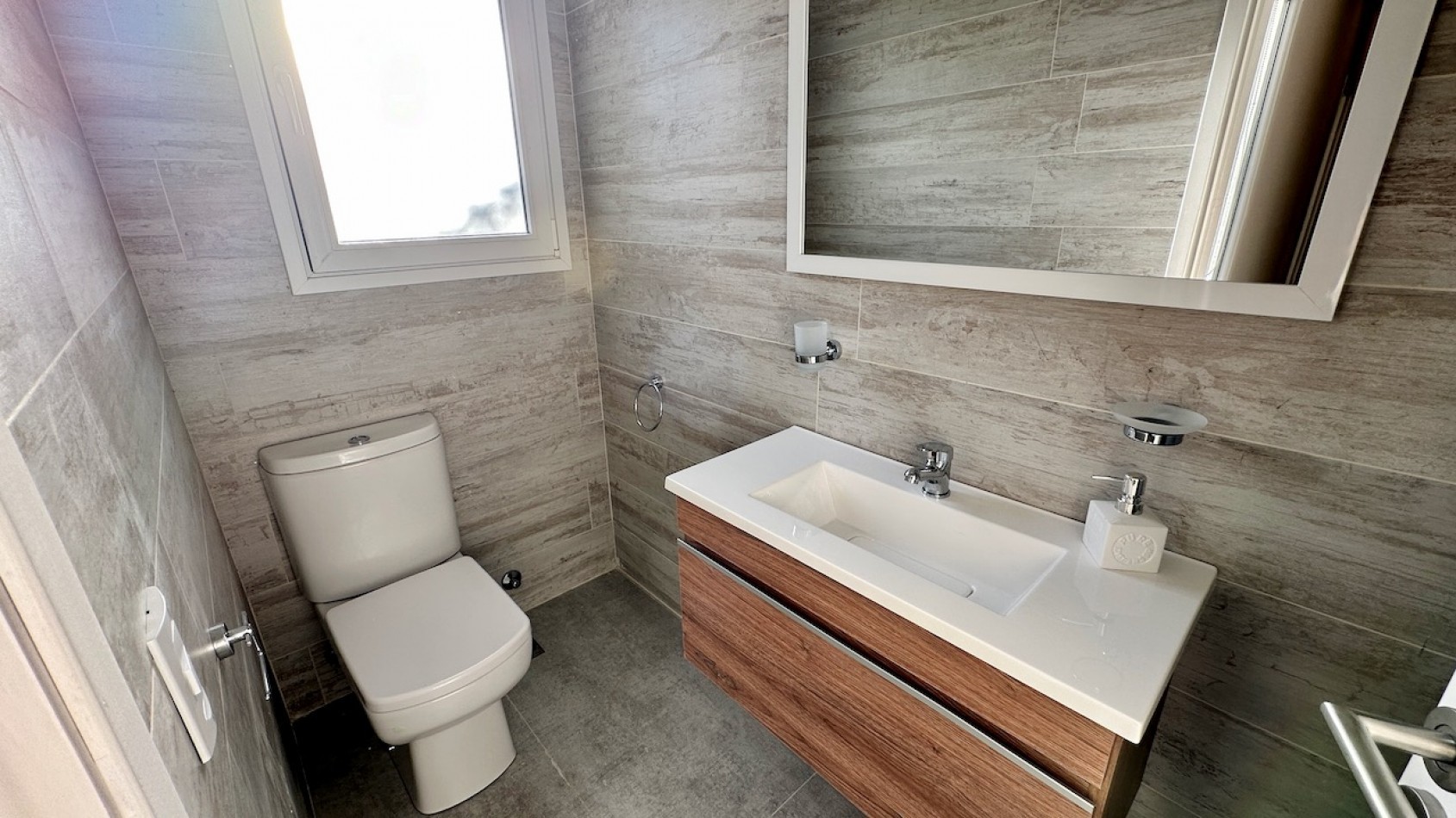 Casa a estrenar en Alamos Pinamar