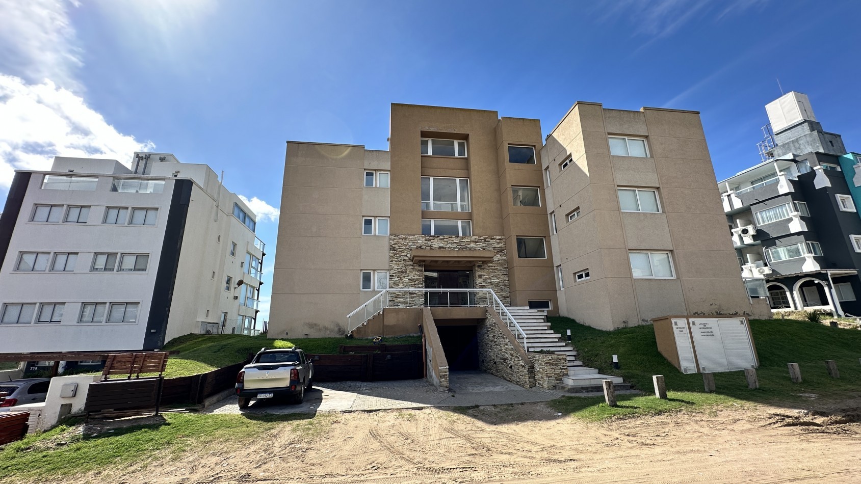 DEPARTAMENTO FRENTE AL MAR PINAMAR