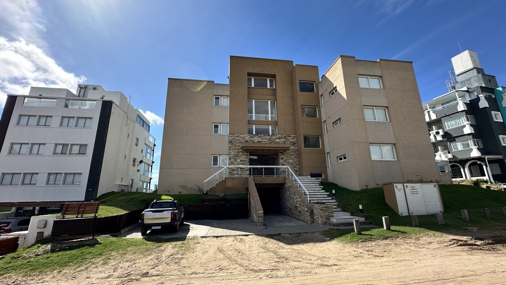 DEPARTAMENTO FRENTE AL MAR PINAMAR