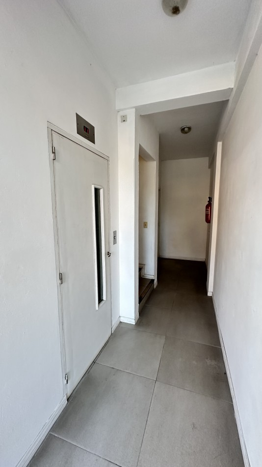 LOCAL OFICINA EN VENTA PINAMAR