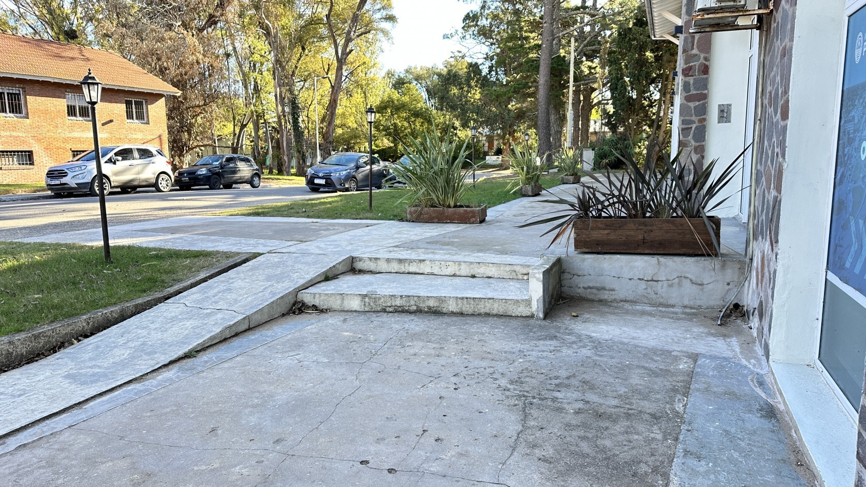 LOCAL OFICINA EN VENTA PINAMAR