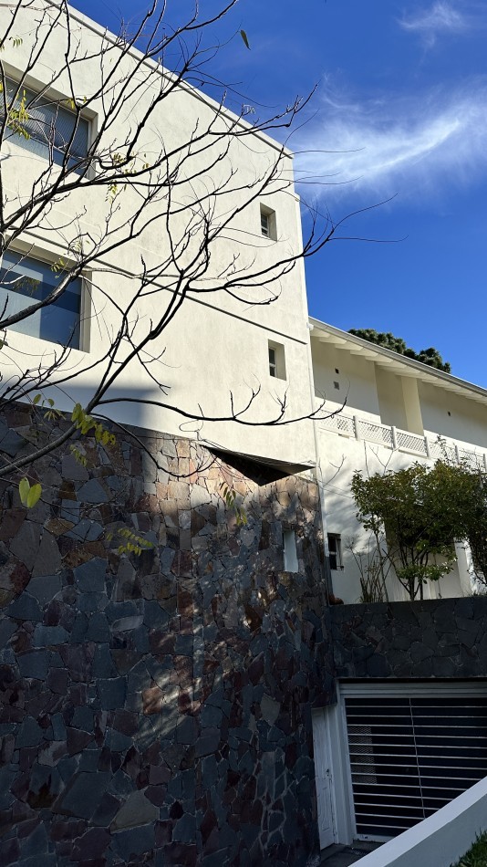 LOCAL OFICINA EN VENTA PINAMAR