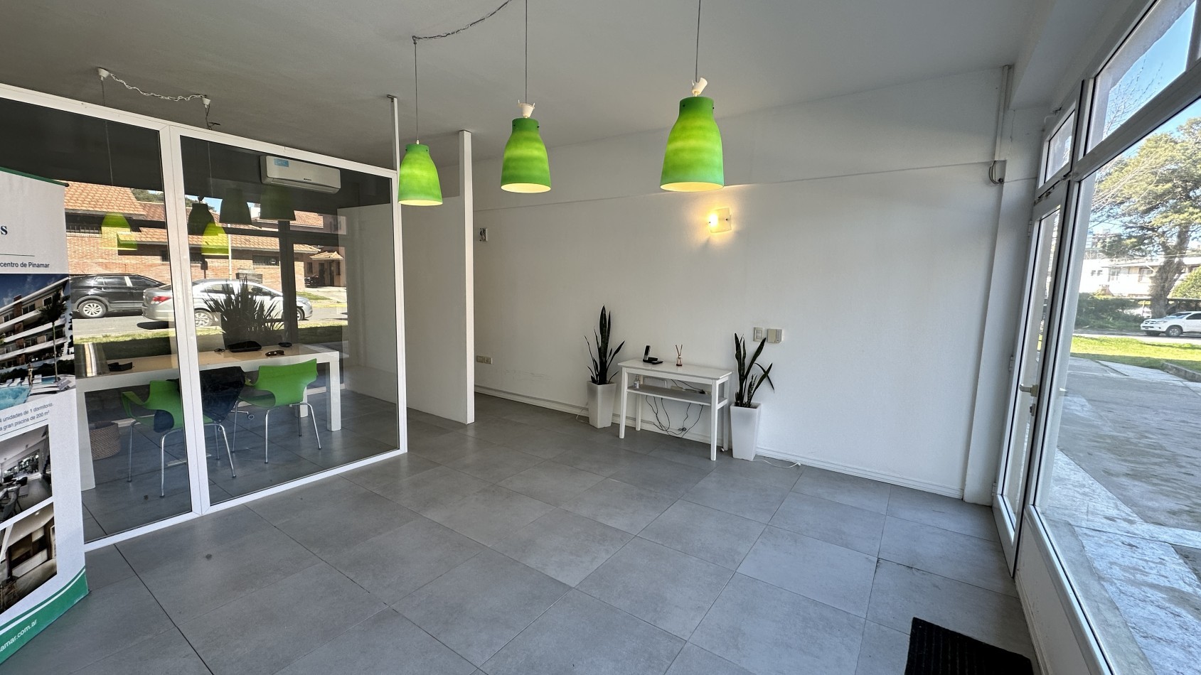 LOCAL OFICINA EN VENTA PINAMAR