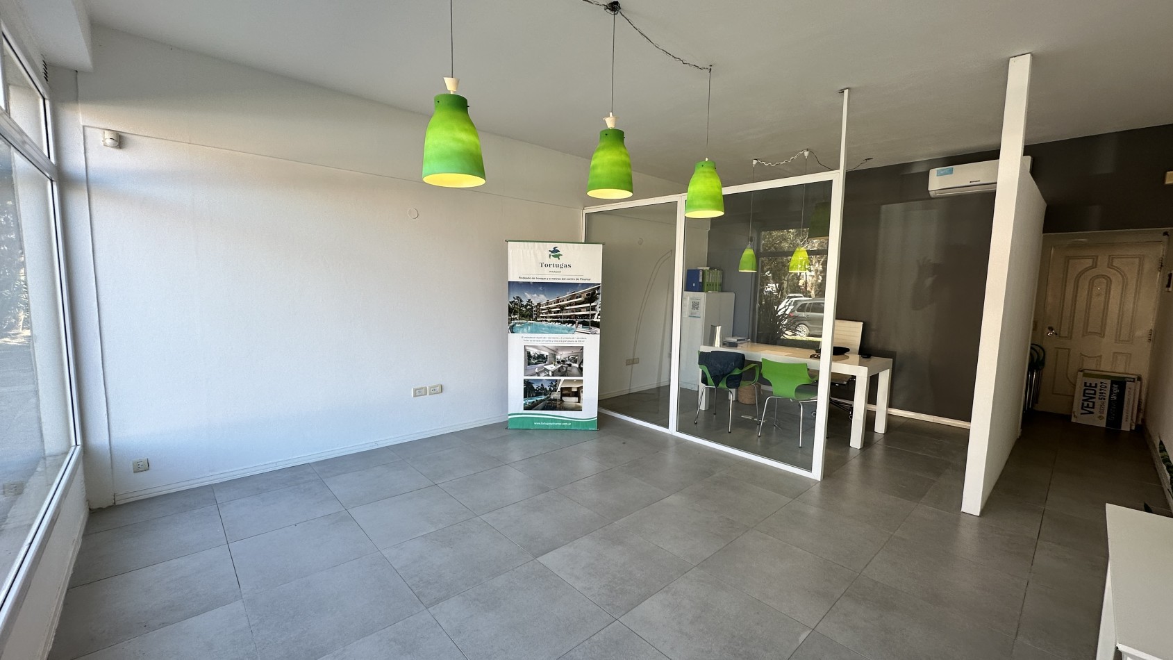 LOCAL OFICINA EN VENTA PINAMAR