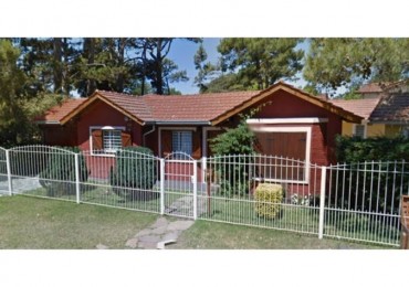 CASA EN VENTA VILLA GESELL