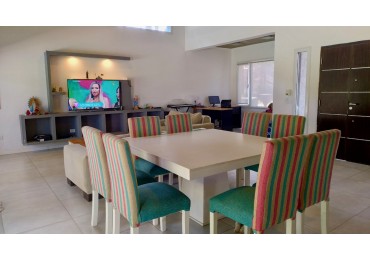 CASA EN VENTA ZONA ALAMOS