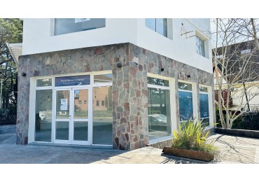 LOCAL ESQUINA COCHERA EN VENTA PINAMAR